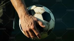 阿隆索和萨拉赫到底谁先离开球队？阿隆索看起来离开皇马会早一些