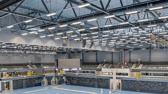 青岛男篮103秒领先11分被逆转 引热议